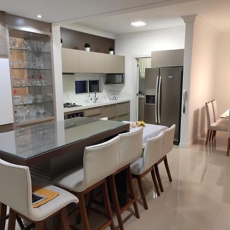 Apartamento Luxo Meia Praia 이타페마 외부 사진