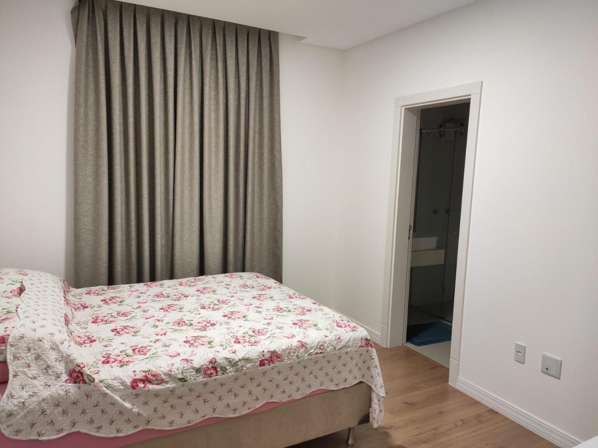 Apartamento Luxo Meia Praia 이타페마 외부 사진